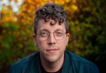 Samuel Larochelle se livre sans détour dans son nouveau livre