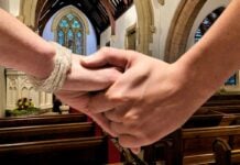 Au pays de Galles, l’Église pérennise les bénédictions des couples de même sexe