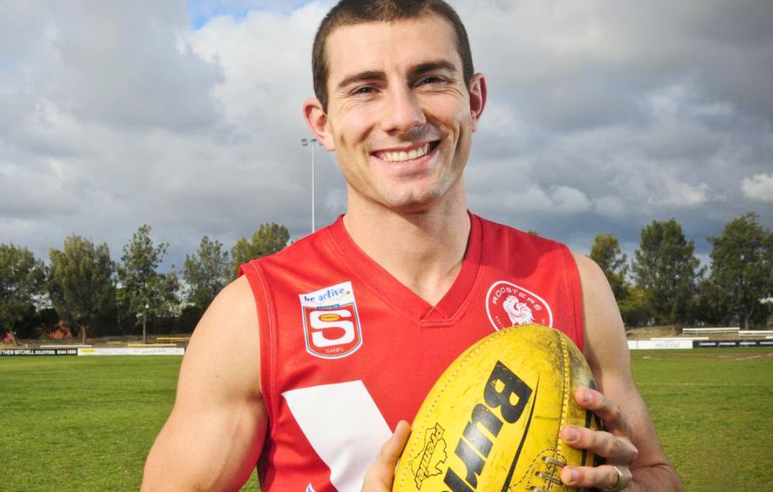 Football-australien-Leigh-Ryswyk-premier-joueur-masculin-AFL-a-faire-son-coming-out