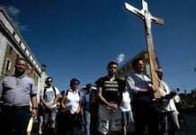 Le Vatican reconnaît que les thérapies de conversion ont causé une «profonde souffrance» aux catholiques LGBTQ+