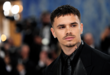 Romeo Beckham fera ses débuts au cinéma dans une romance sportive gaie