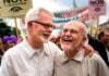 Fierté Montréal rend hommage au couple de Roger et Theo